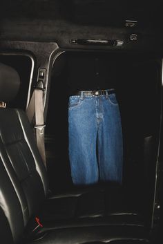 A classic pair of straight-leg jeans inspired by the off-duty uniform of 90's runway models. Designed to pinch just above the hips, the high-rise and roomy straight-leg elongates the leg for a rugged, boyish cut. Constructed in a rigid, non-stretch denim, these go-to jeans only gets better with age. Stitching Leather, Runway Models, Pocket Jeans, High Waisted Denim, Rodeo, Stretch Denim