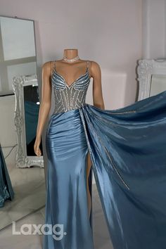 Get ready to turn heads at your next formal event with our elegant and stylish Spaghetti Straps Beaded Sleek Satin Mermaid Dress. Made from high-quality satin, this dress features delicate beading and a figure-flattering mermaid silhouette that will make you feel like a star. Perfect for any party, prom, or formal evening, this dress is a must-have for your wardrobe. Corset Ideas, Satin Mermaid Dress, Summer Ball, Evening Fashion, Dress Date Night, Best Prom Dresses, Snapchat Funny, Cute Prom Dresses