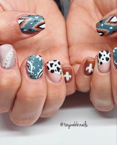 Lainey Wilson Nails, Native American Nails, Cowgirl Nails Designs, Cowgirl Nails, Western Nail Art, Country Acrylic Nails