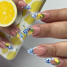 Lemon Art Nails, Italian Summer Nails 2023, Lemons Nail Art, Limon Nail Art, Amalfi Coast Nails Ideas, Amalfi Coast Nail Art, Amalfi Coast Inspired Nails, Pasta Nail Art