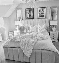 Baddie Ideas, Luxury Room, Classy Bedroom, Bedroom Idea, Cute Bedroom Decor, Cute Room Ideas, Luxury Rooms