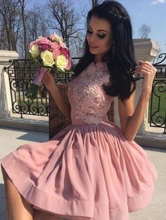 Bridelily A-Line Bateau Chiffon With Applique Sleeveless Short/Mini Dresses - Prom Dresses Short Mini Dresses, Inexpensive Prom Dresses, Designer Party Dresses, Mini Homecoming Dresses, Pink Homecoming Dress, Prom Dresses Sleeveless, Dresses Chiffon, Mini Robes, Short Prom Dress