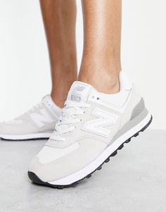 New Balance - 574 - Baskets - Blanc métallisé et argenté | ASOS Basic New Balance Shoes, New Balance Nimbus Cloud, Light Grey New Balance, White New Balance Shoes, White New Balance Sneakers, New Balance 574 White, Women New Balance, White New Balance, Balance Branding