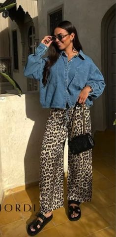 Family Brunch Outfit, Creative Style Outfits, Ootd Brunch, Amsterdam Pictures, Neutral Fall Outfits, Brunch Outfit, Fashion Fits, College Outfits