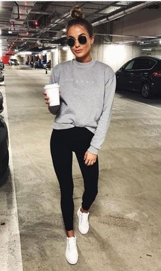 Streetwear Inspiration, Black Leggings Outfit, Fall Attire, Outfit Streetwear, Summer Work Outfits, Legging Outfits, Sweatshirt Outfit, Looks Black