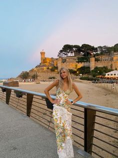 Pretty sunset costa brava barcelona spain beach inspo pic for love and lemons dress Beach Italy Outfit, For Love And Lemons Prom Dress, For Love And Lemons Rosalyn Dress, Sunset Dress Aesthetic, Spanish Vacation Outfits, Brunch Prom Dress, Spain Beach Aesthetic, Summer In France Outfit, Barcelona In Spring