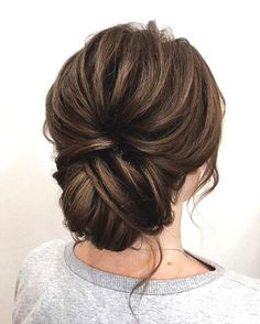 72 Romantic Wedding Hairstyle Trends in 2019 | Ecemella Brown Wedding Hair, Easy Formal Hairstyles, Chignon Updo, Rockabilly Hair, Hair Upstyles, Hat Hair, Fishtail Braid, Pin Up Hair