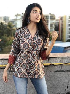 Pant Kurti, Plazzo Suit, Short Kurti Designs, Cotton Short Tops, Simple Kurta, Cotton Tops Designs, Indian Tops, Detective Aesthetic, Short Kurtis