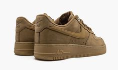 Supplied by a premier sneaker marketplace dealing with unworn, already sold out, in demand rarities.  Each product is rigorously inspected by experienced experts guaranteeing authenticity.  Nike brought back the Air Force 1 Low ‘Flax’ colourway as part of their highly anticipated Wheat Collection.  Like the previous iteration, the design is dressed in a Flax nubuck upper with tonal laces and branding atop a gum rubber outsole.  Released in 2017, the collection also includes versions of the Air M Air Force 1 Mid, Nike Air Force 1 07, Nike Air Force 1 Low, Air Huarache, Air Max 95, Air Force 1 Low, Air Max 1, Nike Air Force 1, Work Shoes