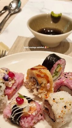 Sushi, instagram story idea, food Sushi Pics Insta, Cravings Instagram Story, Sushi Snapchat Story, Sushi Photography Instagram, Sushi Captions Instagram, Ig Story Food Ideas, Sushi Ig Story, Sushi Aesthetic Instagram Story, Food Hashtags Instagram