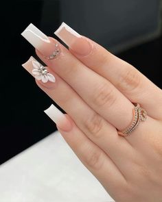 cyte acrylic nails ,coffin ,french tips ,gems ,flower ,nail inspo Press On Nails French, Quince Nails, Inspiration Nails, Short Coffin, Colored Acrylic Nails, French Acrylic Nails