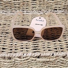 Arula Women's Sunglasses New Nwt Trendy Cream Polarized Sunglasses, Cream Sunglasses With Tinted Lenses For Beach, Beige Sunglasses With Gradient Lenses For Beach, Cream Tinted Sunglasses For Beach, Casual Beige Sunglasses For The Beach, Casual Beige Sunglasses For Beach, Trendy Cream Sunglasses For Beach, Trendy Cream Sunglasses For The Beach, Casual Beige Sunglasses With Mirrored Lenses