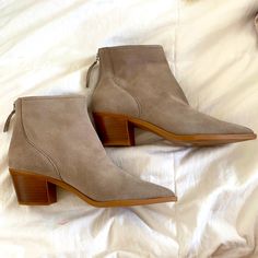 Dolce Vita 9.5 Suede Ankle Boot/Bootie New Never Worn! Comes From Pet Free Smoke Free Home Dolce Vita Shoes, Suede Ankle Boots, Bootie, Bootie Boots, Ankle Boot, Ankle Boots, Women Shoes, Pet, Boots