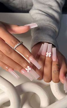 #follow #nailart #nailsofinstagram #acrylicnails #nails #beautyblog #blogging #blogger #blog Long Nails Black Women, Poppin Nails, Nail Goals, Milky Nails, Square Nail, Long Acrylic Nail Designs, Drip Nails