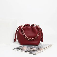 Detailed Display Size：20x6x16cm Burgundy Clutch Shoulder Bag For Daily Use, Evening Burgundy Pouch Bag, Burgundy Evening Pouch Bag, Burgundy Crossbody Bag As Gift, Burgundy Crossbody Bag For Gift, Burgundy Crossbody Shoulder Bag As Gift, Burgundy Bag With Removable Pouch, Burgundy Clutch For Daily Use, Pouch Bag For Gift