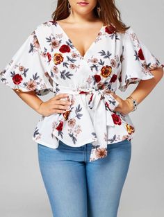 Plus Size Belted Floral Surplice Peplum Blouse in XL. Casual spring outfit with peplum blouse, jeans, and flats. Dressy spring outfit with peplum blouse, straight skirt, and chunky sandal heels. The peplum style gives you curves in All The right places and I love the spring floral pattern #plussize #springoutfits #casualoutfits #ad Havana Fashion, White Chiffon Tops, Printed Chiffon Blouse, Plus Size Belts, Plus Size Fall Outfit, Outfit Inspiration Fall, Stylish Plus, Print Shorts, Peplum Blouse