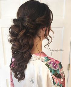 Quince Inspiration, Hairstyle Bridesmaid, Grad Hair, Bridal Hair Half Up, Prom Hair Updo, Houses Design, Yard Wedding, Quinceanera Hairstyles, Pinterest Hair