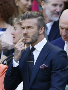 Something wrong? David appeared tense during the women's heated semi final match on Thursday, with just three days left of the 2015 tournament David Beckham Suit, David Beckham Style, Blue Suit Men, Suits Men Business, Formal Mens Fashion, Corte De Cabelo Masculino