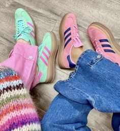 Cute shoes for summer Adidas Gazelle Bold Pink Outfit, Gazelle Bold Outfit, Pink Shoes Outfit, Adidas Gazelle Pink, Mint Outfit, Gazelle Bold, Look Adidas