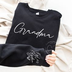 Black Long Sleeve Sweatshirt With Name Print, Black Crew Neck Tops For Mother's Day, Mother's Day Black Crew Neck Sweatshirt, Personalized Name Print Sweatshirt As Gift, Personalized Long Sleeve Sweatshirt As Gift, Personalized Name Print Long Sleeve Sweatshirt, Black Long Sleeve Top As Gift, Black Long Sleeve Top As A Gift, Long Sleeve Sweatshirt With Name Print As Gift