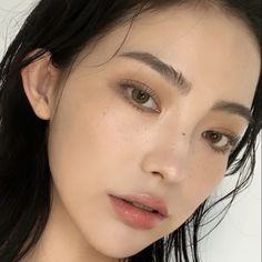 Makeup Ala Korea, Bentuk Alis, Dewy Makeup