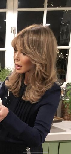 Farah Faucet Hair, Jaqueline Smith Hair, Jacqueline Smith Hairstyles, Jacklyn Smith Hairstyles, Jaclyn Smith Hair, Jaclyn Smith Hairstyles, Long Layered Hair Cut, Hair Design Ideas, Trendy Layered Hairstyles