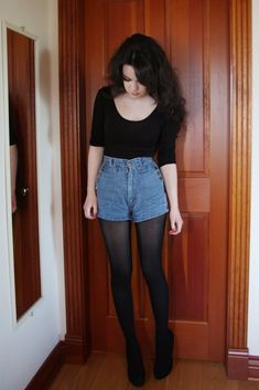 Outfits With Black Tights, Shorts And Tights, Black Tights Outfit, Tights Outfit, Short Shorts, Grunge Outfits