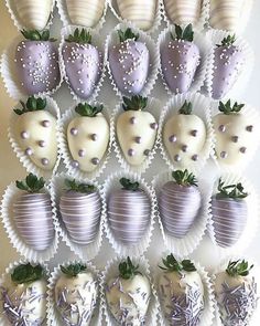 chocolate covered strawberries are arranged in the shape of hearts