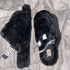 Brand New Only Worn A Couple Times!!! Black Cushioned Slippers For Winter, Black Flat Slippers For Winter, Comfortable Black Slippers For Fall, Black Flat Winter Slippers, Black Casual Slippers For Streetwear, Black Round Toe Slippers For Fall, Comfortable Black Slippers For Streetwear, Trendy Black Flat Slippers, Shoes Ugg