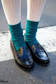 Haruta loafers. Penny loafers are the bomb but you have to go through some pain while breaking them in. Still love em'. Haruta Shoes, Houndstooth Tights, Penny Loafers Outfit, Mustard Coat, Cute Pixie Cuts, Socks Outfit, Harajuku Tokyo, Sports Outfits