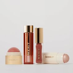 Impossible to mess up color and shine. Merit Beauty, Luxurious Gifts, Healthy Lips, Soften Lips, Minimalist Beauty, Day Glow, Chic Gifts, Natural Scents, Birthday List