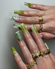 Brat Nails, Summer Nail Design Ideas, Lisa Green, Boho Nails, Hippie Nails, Edgy Nails, Grunge Nails, Y2k Nails, Nail Design Ideas