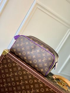 Contact us: contact@profxnz.com if you need assistance - Embrace elegance with louis vuitton handbags showcase - 734This is a premium quality clone , similar like the original ones, even no one can judge either it&apos;s a clone or originalSize: (28.0 x 15.0 x 16.5CM)It comes with Dust box, Care manual, Tag and Paper bag. Dopp Kit, Vuitton Bag, Lv Bag, Vuitton Handbags, Louis Vuitton Handbags, Real Leather, Backpack Bags, Louis Vuitton Bag, Luxury Bags