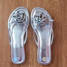 Size 5 Medium New With Tag Thong Flat Sandals Silver Toe Post Flip Flops For Spring, Silver Flip Flops For Spring Beach Outings, Silver Flip Flops For Spring Beach, Silver Flip Flops For Beach In Spring, Yellow Heeled Sandals, Blue Espadrilles, Yellow Heels, Shoes Silver, Floral Sandals