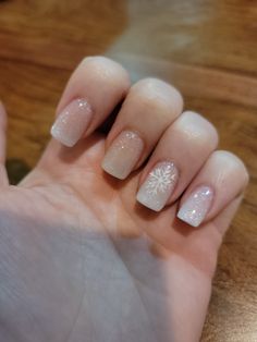 Ombre Winter Nails, White Sparkle Nails, Winter Nails Art, Squoval Nails, Short Gel Nails, Christmas Gel Nails, Blush Nails, Pretty Nail Designs