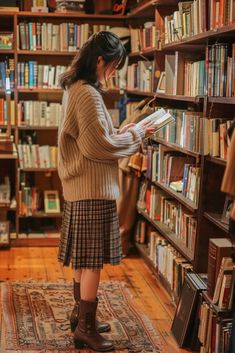 Dark Blue Academia Outfits, Light Academia Lookbook, Academic Outfit, Librarian Chic Outfits, Bestie Aesthetic, Vintage Academia