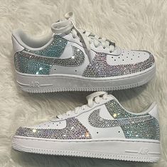 Tenis Air, Mode Indie, Tenis Air Force, Nike Shoes Women Fashion, Pretty Sneakers, Cute Nike Outfits, Preppy Shoes, Pretty Shoes Sneakers