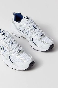 Nb Shoes, Best Shoes For Men, Cute Nike Shoes, Cute Nikes, Aesthetic Shoes, Gym Shoes