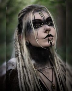 Norse Pagan Makeup, Celtic Witch Makeup, Viking Make Up Woman, Celtic Makeup, Wizard Makeup, Schminke Halloween, Pagan Makeup, Norse Witch, Warrior Makeup