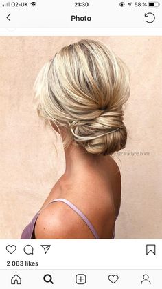 Undone Updo, Wedding Hair Stylist, Casual Updo, Simple Wedding Hairstyles, Crown Hair, Beach Wedding Hair, Bridesmaid Hair Updo