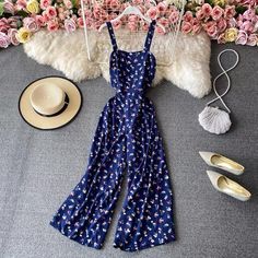 Seaside chiffon floral backless jumpsuit, Bohemian halter jumpsuit, wide-leg pantsMaterial:chiffonStyle:bohemianFeatures:holiday,backlessColor:yellow,pink,navy blue,black,blue,redSize:(cm):freebust:90,length:125&ltp&gtNote:Due to different measurement methods,there will be 1-3 error(unite:cm), please understand.</p>&ltbr/>&ltp&gtPlease check the size carefully when you choose items,thank you.</p>&ltbr/> Elegant Floral Print Jumpsuits And Rompers For Vacation, Summer Party Wide Leg Jumpsuits And Rompers, Sleeveless Floral Print Party Jumpsuits And Rompers, Bohemian Jumpsuits And Rompers For Spring Party, Sleeveless Floral Print Jumpsuits For Party, Summer Backless Jumpsuits And Rompers For Brunch, Backless Summer Jumpsuits And Rompers For Brunch, Wide Leg Jumpsuits For Beach In Spring, Wide Leg Jumpsuits And Rompers For Spring Beach