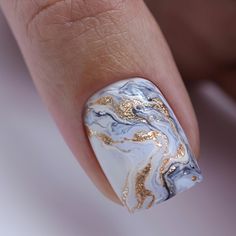 Gold Manicure, Bella Nails, Encapsulated Nails, Manicure Art, Glitter Manicure, Pedicure Designs, Blush Nails, Almond Acrylic Nails, Trendy Nail Design