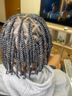 Triangle Parts 2 Strand Twist Triangle Parts, Triangle Two Strand Twist Men, Triangle Parts Twist Men, Triangle Plaits Men, Triangle Twist Men, Triangle Parts Braids Men, Triangle Part Twist Men, Triangle Part Braids Men, Hairstyles Weave Braids