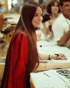 70s Long Straight Hair, Crystal Gayle 70s, Long Glossy Hair, Long Hair 70s, Long 70s Hair, 70s Long Hair, Crystal Gayle Hair, 70s Hairstyles For Long Hair, Crystal Gayle