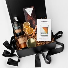 Nightcap Whiskey Cocktail Curated Gift Box Christmas Gift Box For Men, Alcohol Gift Basket, Bourbon Gifts Basket, Alcohol Gift Baskets, Baskets Diy, Christmas Gift Baskets Diy, Gift Baskets For Him, Bourbon Gifts, Corporate Holiday Gifts