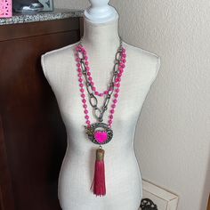 Art By Amy Pink Melon Beads And Bronze Chain And Hot Pink Heart And Tassel After Hot Pink Heart. This Brand New Never Worn! Pink Bohemian Chain Jewelry, Melon, Pink Heart, Female Art, Womens Jewelry Necklace, Tassels, Jewelry Art, Hot Pink, Jewelry Necklaces