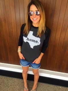 Crafty Texas Girls: Baseball T for the Sporty Mom (as seen on Shark Tank) Sporty Mom, Htv Shirts, Girls Baseball, Texas Girls, Texas Shirts, Preppy Southern, Upcycle Sweater, Baseball T, Summer Beach Outfit