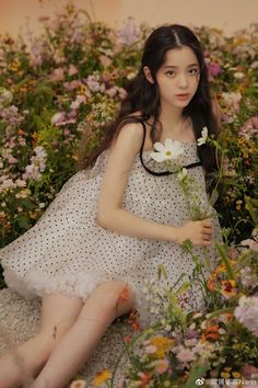 Nana Ouyang Photoshoot, Flower Photoshoot Editorial, Pre Debut Photoshoot, Nana Ouyang, Almond Flower, Flower Photoshoot, Puff Dress