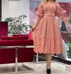 Chicken Dress, Fashion Show Dresses, Lace Dress Design, Latest Dress Design, Stylish Short Dresses, Modest Dresses Casual, Dress Design Patterns, Baby Frocks Designs, Beautiful Dress Designs