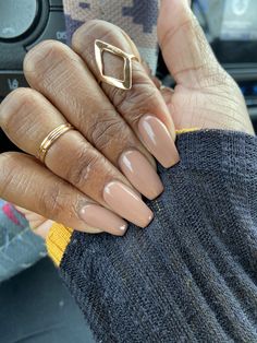 C Shaped Nails, Cream Nails Coffin, Coffin Nails Medium, Short Coffin Shape Nails Fall, Coffin Nails Inspiration, Extra Short Coffin Nails, Cream Color Nails